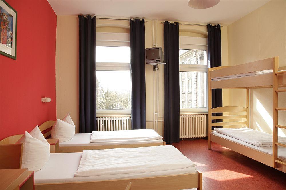 Acama Hotel & Hostel Schoeneberg Берлин Екстериор снимка