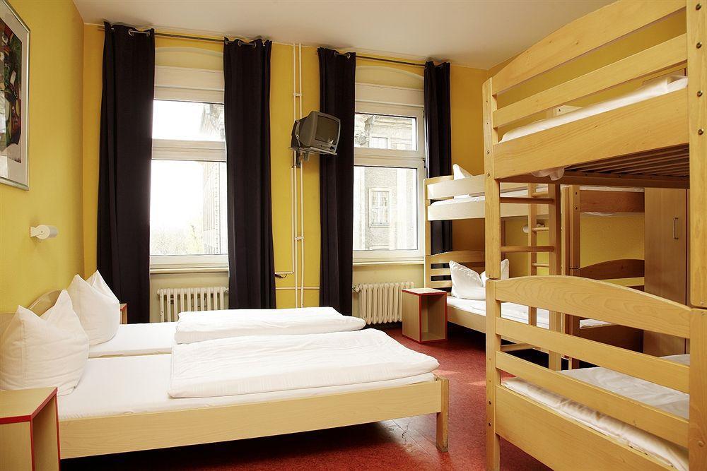 Acama Hotel & Hostel Schoeneberg Берлин Екстериор снимка