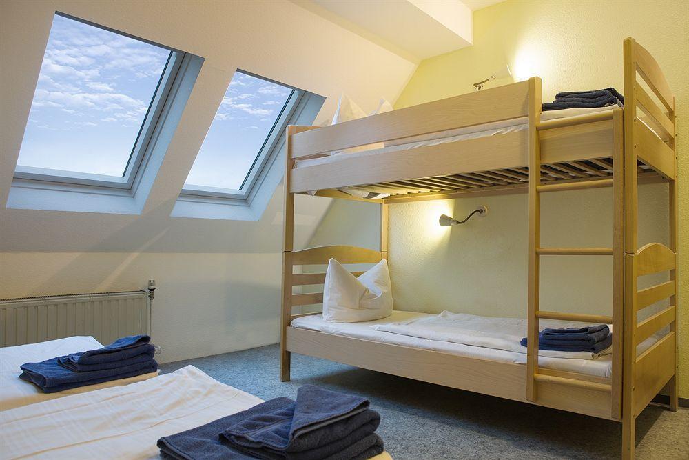 Acama Hotel & Hostel Schoeneberg Берлин Екстериор снимка