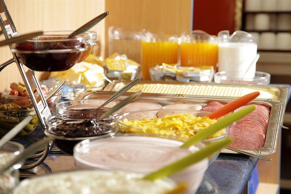 Acama Hotel & Hostel Schoeneberg Берлин Екстериор снимка