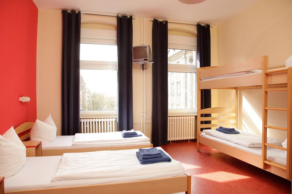 Acama Hotel & Hostel Schoeneberg Берлин Екстериор снимка