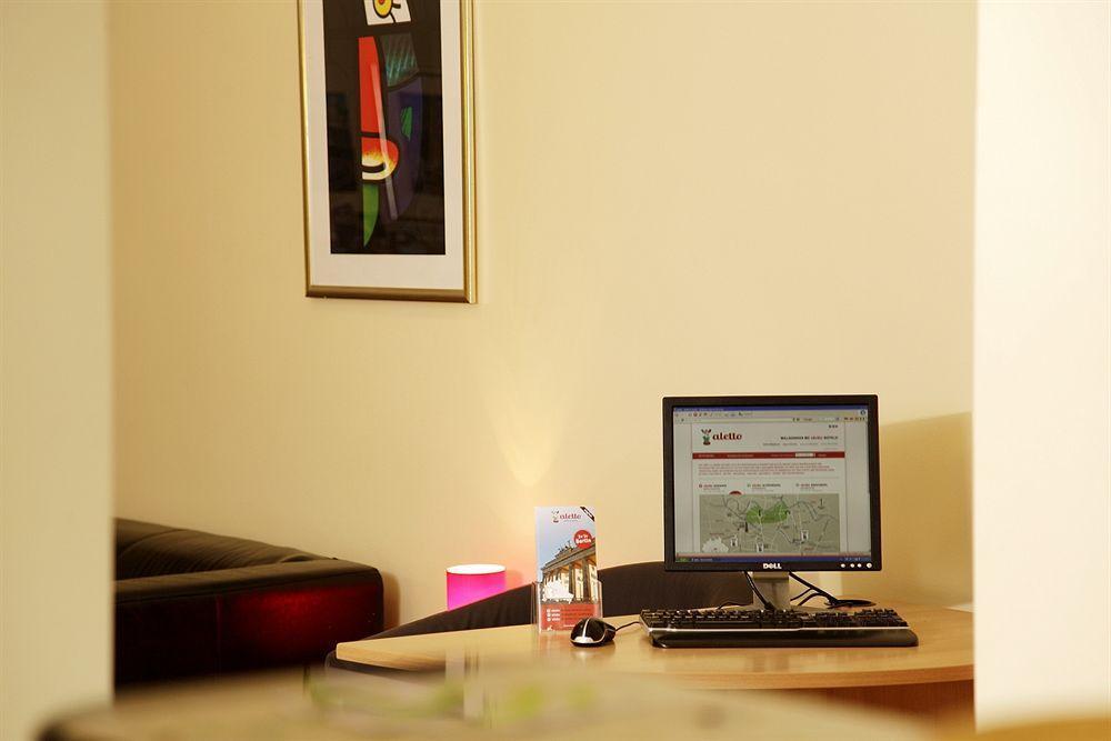 Acama Hotel & Hostel Schoeneberg Берлин Екстериор снимка