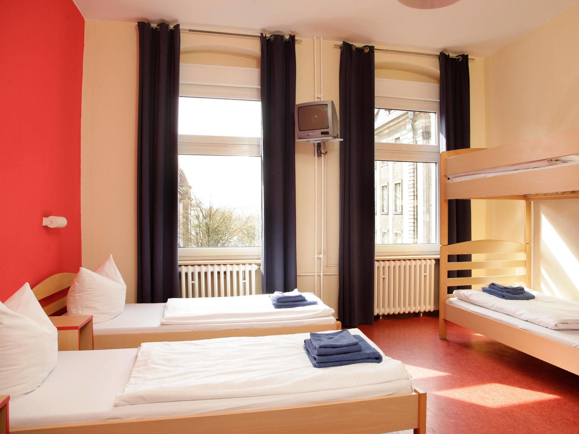 Acama Hotel & Hostel Schoeneberg Берлин Екстериор снимка