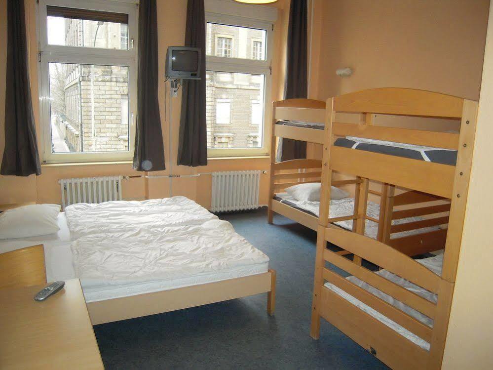 Acama Hotel & Hostel Schoeneberg Берлин Екстериор снимка